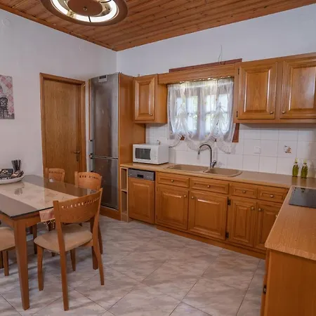 Garden House * Kalamata